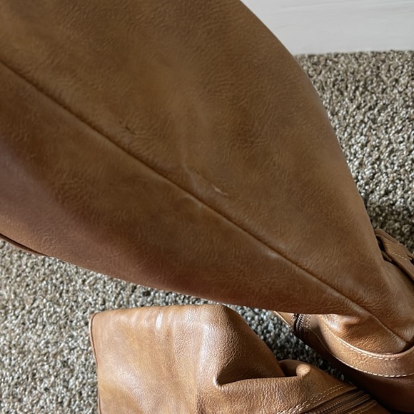 Womens 8.5 boots - Picture 3 of 3